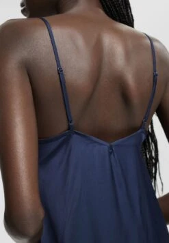 ESPRIT Chemise Solid - Nachtjapon - Ink 10 ESPRIT Chemise Solid - Nachtjapon - Ink -Esprit 08fd21961d544ced8502ae3575d56a55