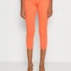 ESPRIT Capri - Jeansshort - Coral Orange