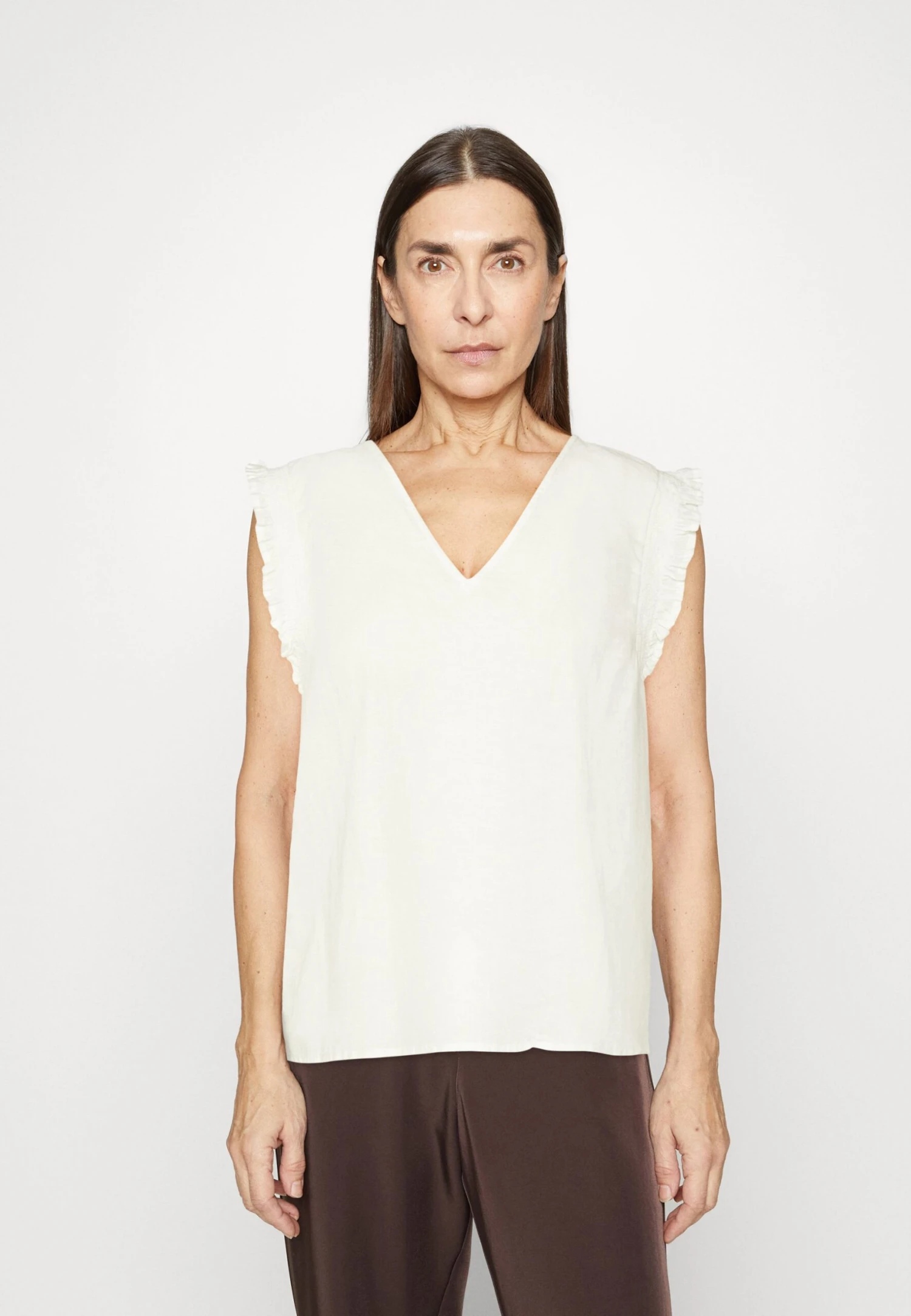 Edc By Esprit Blouse - T-Shirt Basic - Off White 1 Edc By Esprit Blouse - T-Shirt Basic - Off White