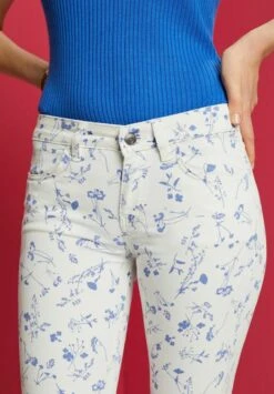 ESPRIT Broek - White Navy 17 ESPRIT Broek - White Navy -Esprit 192c17df72614be4b579a85a80da76b9