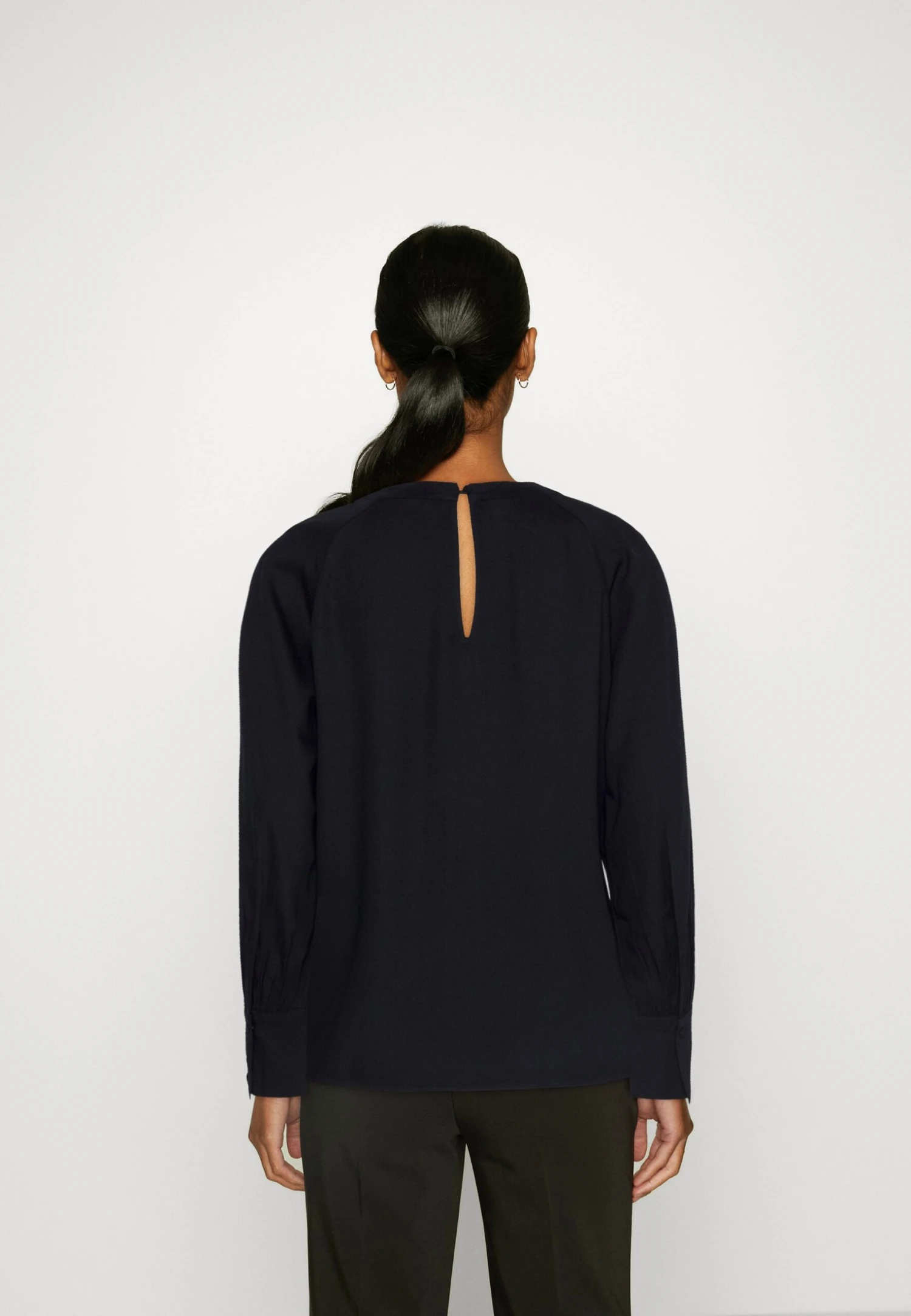 ESPRIT Cutout - Blouse - Black 3 ESPRIT Cutout - Blouse - Black - Afbeelding 3
