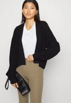 Edc By Esprit Crop Soft Short Open- Vest - Black -Esprit 44dfba7dd19a4a24b2df7a812ac77da7