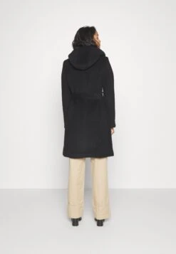 ESPRIT Mantel - Black 10 ESPRIT Mantel - Black -Esprit 4dd56f5ad84547559074ba748ac46328