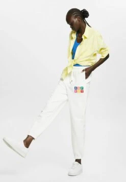 ESPRIT Mit Logo Bio - Trainingsbroek - Off White -Esprit 52b5d93375d847c5bc594a18e317b02d