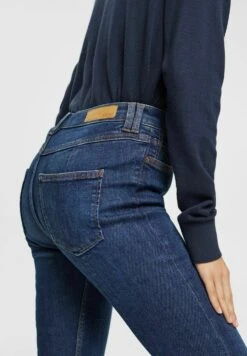 ESPRIT Slim Fit Jeans - Blue Dark Wash -Esprit 72754dd1e26445ddab251379febdc3c2