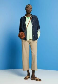 ESPRIT Mit Schlitz Am Ausschnitt - Blouse - Citrus Green -Esprit 95ec0e498ff44331a5a4cc1e9843460d