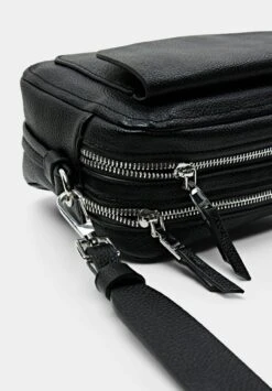 ESPRIT Optik - Schoudertas - Black 8 ESPRIT Optik - Schoudertas - Black -Esprit a3bb84ece3ae4059ac7e8265fbf478df