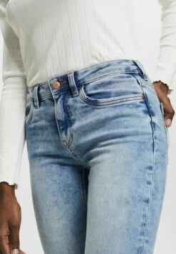 Edc By Esprit Slim Fit Jeans - Blue Light Washed -Esprit a58167e024cf4ccdaaec4473104c654f