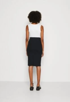 Edc By Esprit Skirt - Kokerrok - Black -Esprit b52e6c418ae242b1a85a472cde801b98