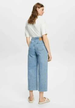 ESPRIT Mit Hohem Bund - Flared Jeans - Blue Bleached -Esprit b55fb2572d1c47ee84499ae7ae127a7e