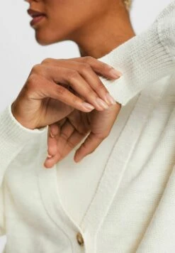 Edc By Esprit Vest - Off White -Esprit c26a06f7ecab48eda5bb4e5b53dc7b45