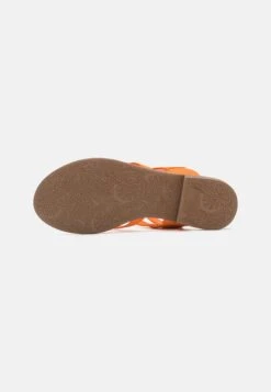 ESPRIT Teensandalen - Orange 10 ESPRIT Teensandalen - Orange -Esprit c9b511b4e507412c9660ba1c905a26e4