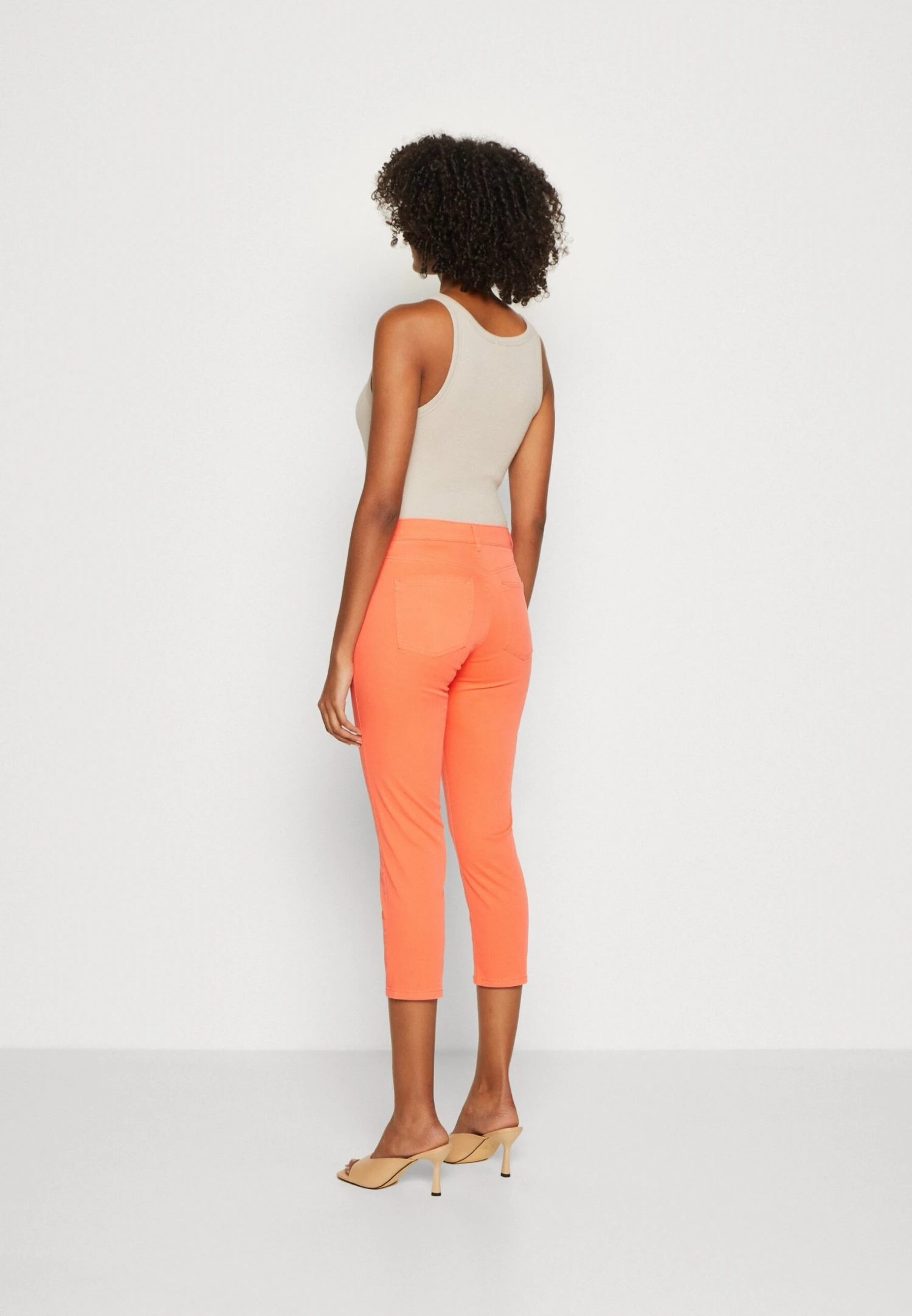 ESPRIT Capri - Jeansshort - Coral Orange 3 ESPRIT Capri - Jeansshort - Coral Orange - Afbeelding 3