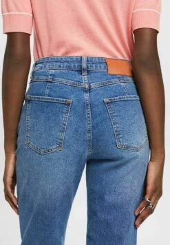 ESPRIT Flared Jeans - Blue Dark Washed 12 ESPRIT Flared Jeans - Blue Dark Washed -Esprit cdee936779e5432a9db565a2bd4ac019