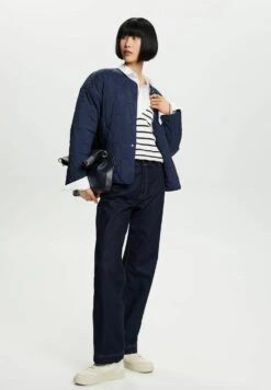 Esprit -Esprit d4db6ea5048549d7bdfd18924247606c