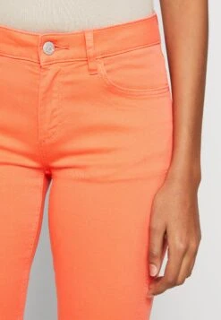 ESPRIT Capri - Jeansshort - Coral Orange 9 ESPRIT Capri - Jeansshort - Coral Orange -Esprit e4ac73b2735942d99a60b2ab0104a9fa