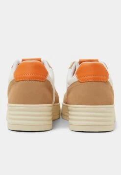 ESPRIT Mit Plateausohle - Sneakers Laag - Camel -Esprit fd5e1a4bccdd46399d8c9845b2cc41e1