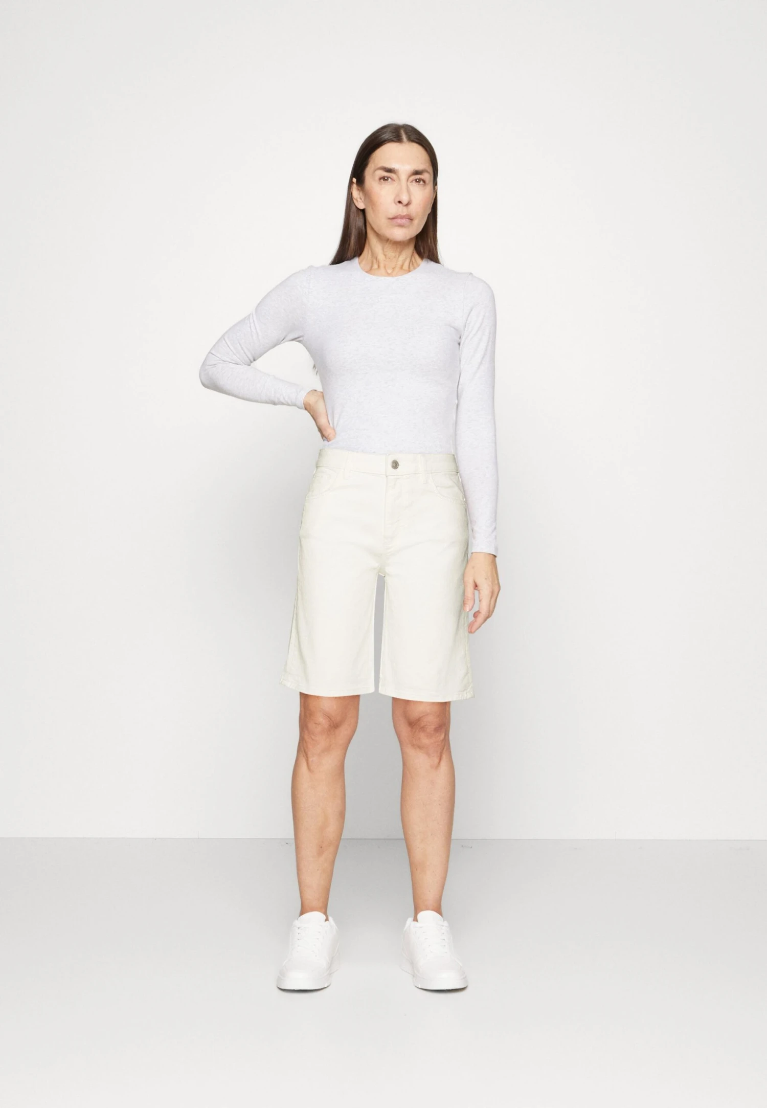 ESPRIT Basic- Jeansshort - Off White 2 ESPRIT Basic- Jeansshort - Off White - Afbeelding 2